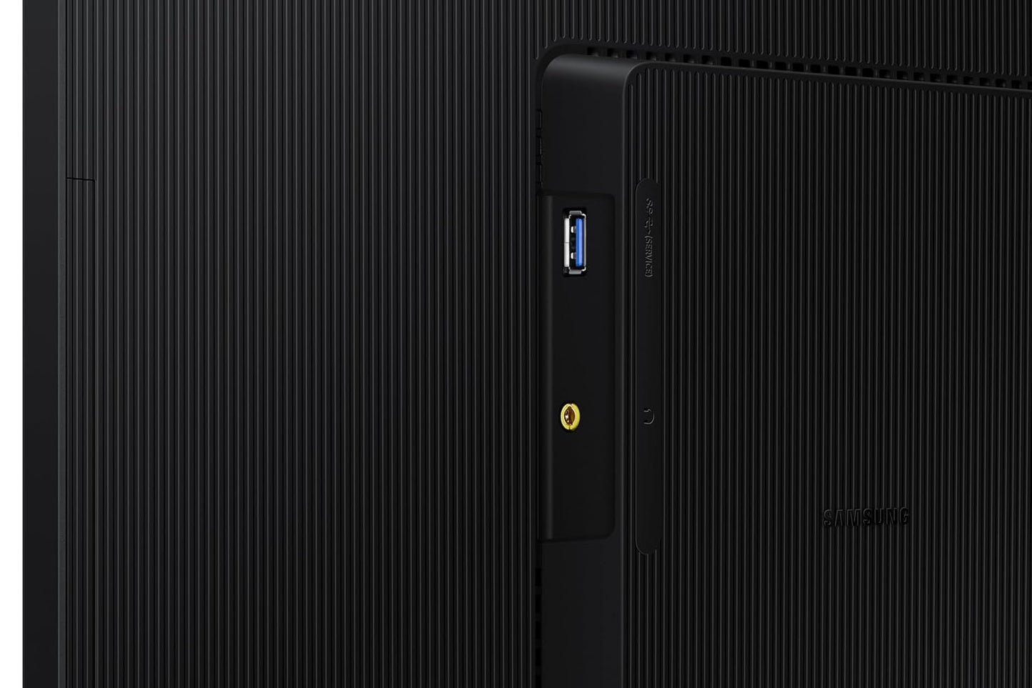 Samsung ViewFinity S7 32″ Monitor (Model LS32D700EAWXXL)